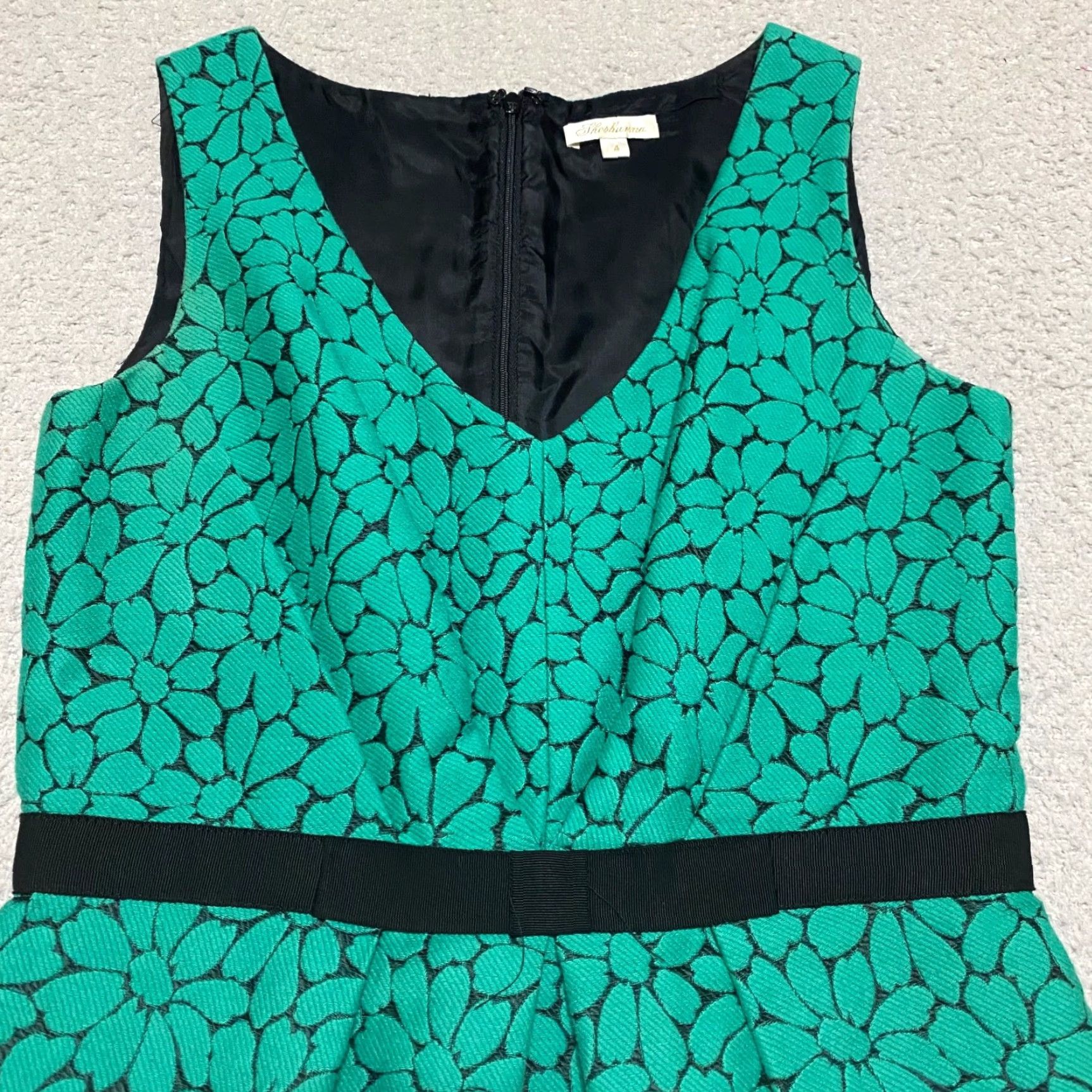 Vintage Shoshanna Dress Green Floral A-Line Sleeveless Pockets Lined V-Neck Womens Size 4 Short Party/Cocktail Size S / US 4 / IT 40 - 5 Thumbnail