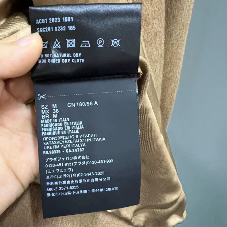 Prada Prada Brown label triangle logo jacket 2501-Nextarrow Size US M / EU 48-50 / 2 - 5 Thumbnail