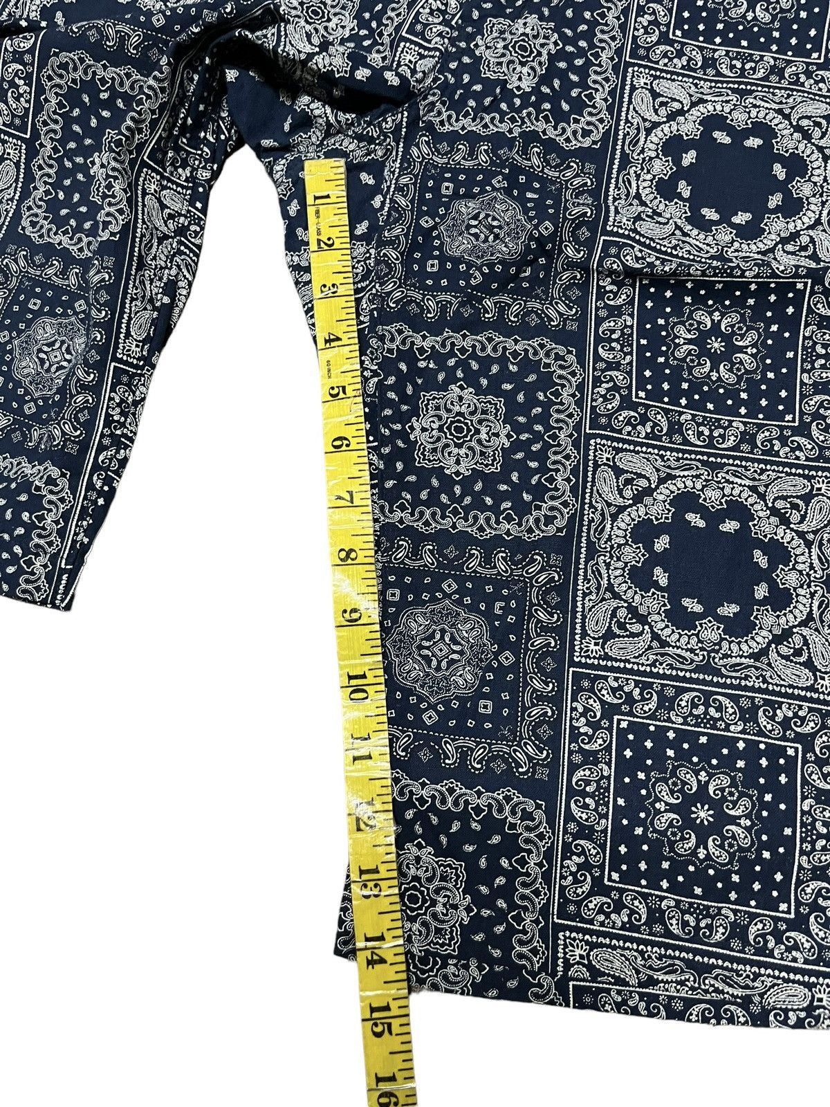 GU × Japanese Brand BANDANA FULL PRINT SHORT PANTS Size US 34 / EU 50 - 9 Thumbnail