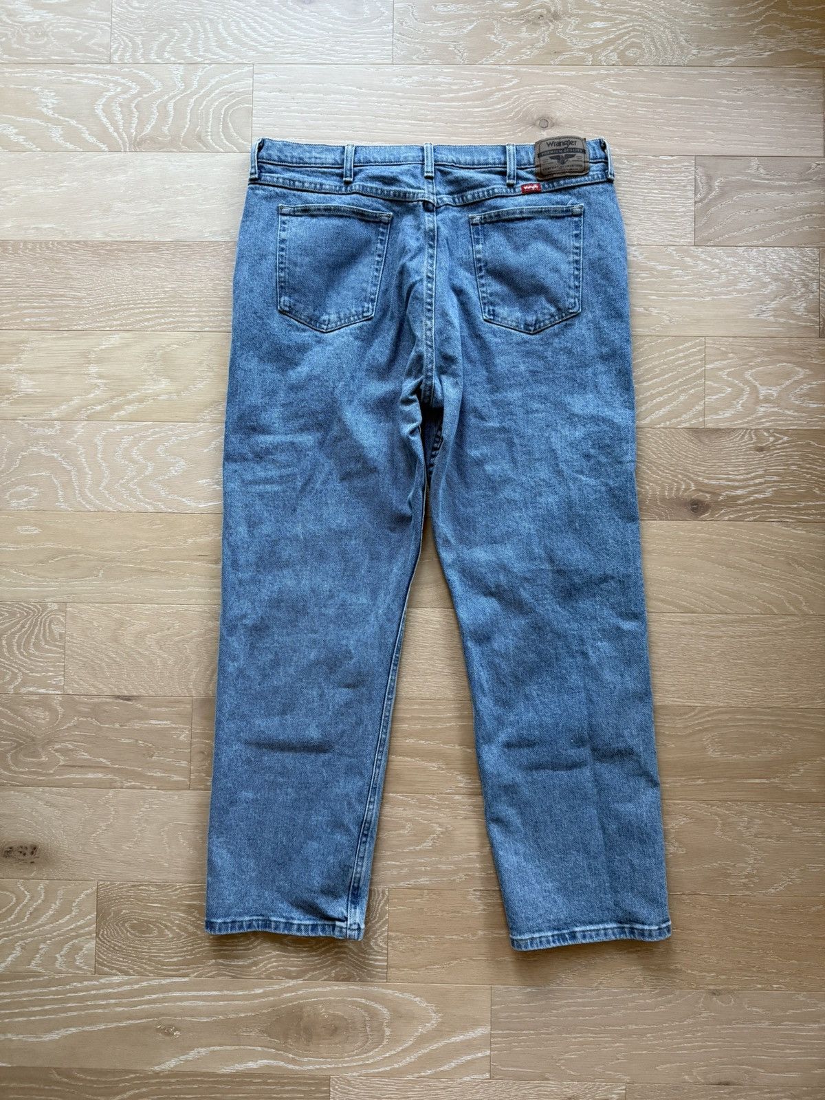 Wrangler Wrangler Light Wash Straight Leg Jeans Size US 38 / EU 54 - 7 Thumbnail