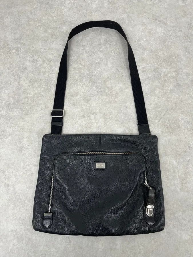 Dolce & Gabbana 2000s Dolce & Gabbana Black Leather Shoulder Bag Size ONE SIZE - 1 Thumbnail
