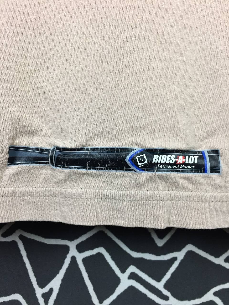 Burton Vtg Burton Snowboards Script Logo Long Sleeve Tee Size US M / EU 48-50 / 2 - 9 Thumbnail