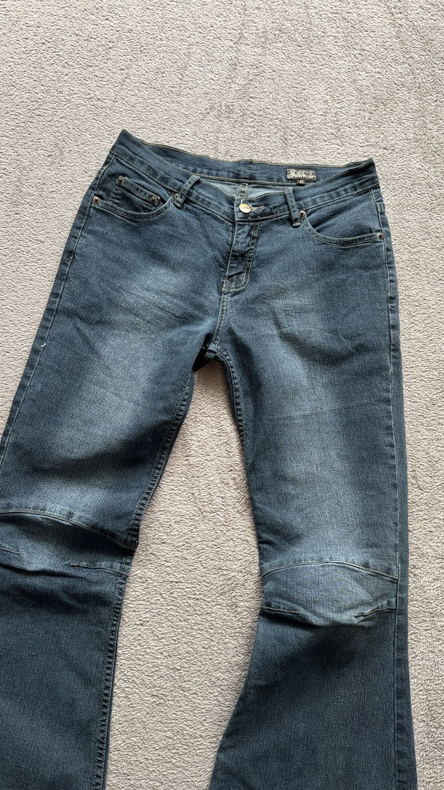 Le Grande Bleu (L.G.B.) Flared Double Knee Y2K vintage Crazy Jean ifsixwasnine vibe Size 32" / US 10 / IT 46 - 3 Thumbnail