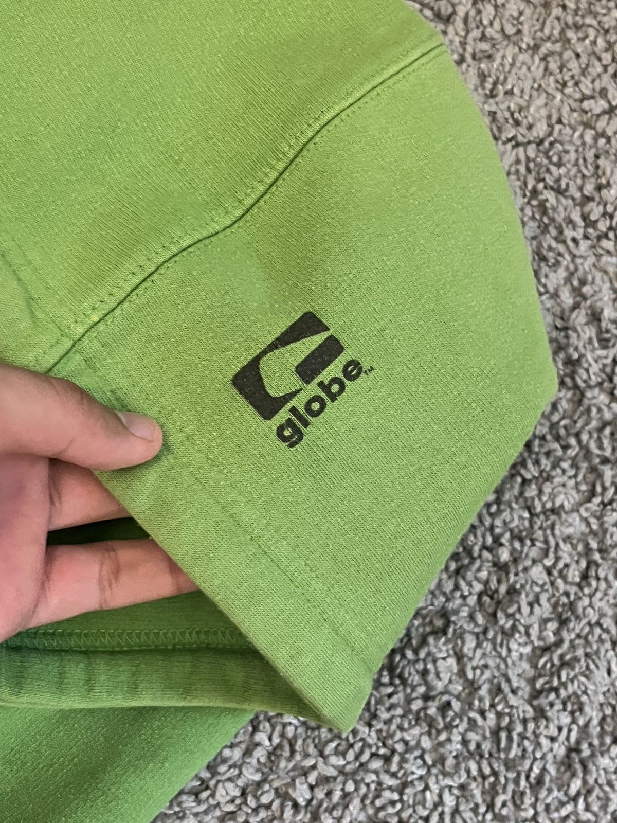 Globe Vintage 2004 Globe Skateboards Hoodie Rare Logo Faded Y2K Size US L / EU 52-54 / 3 - 5 Thumbnail
