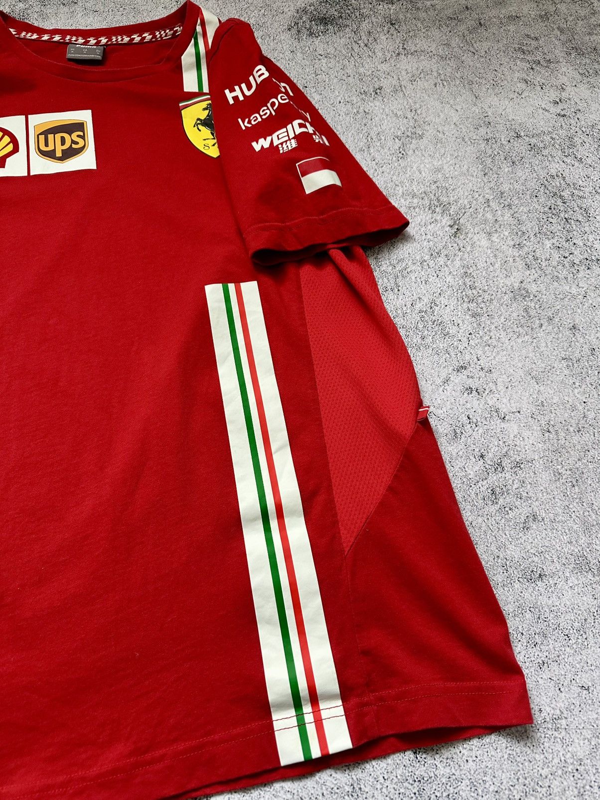 Ferrari Puma x Ferarri T-shirt Racing Formula 1 Shell Size US M / EU 48-50 / 2 - 7 Thumbnail