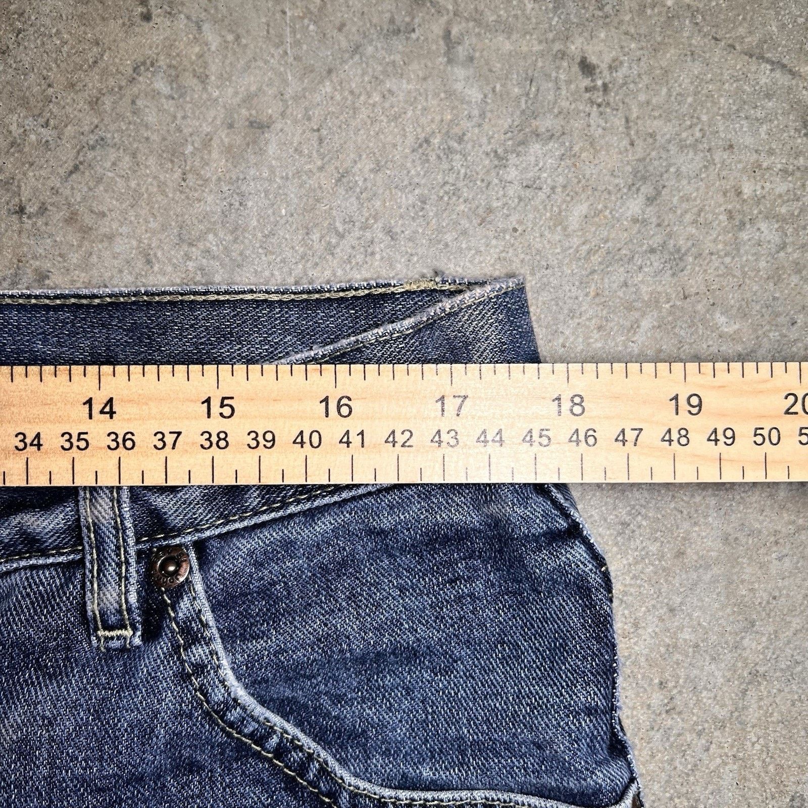 St. Johns Bay St. John's Bay Classic Fit Women's size 16T Jeans Vintage Size 38" / US 16 / IT 52 - 5 Thumbnail