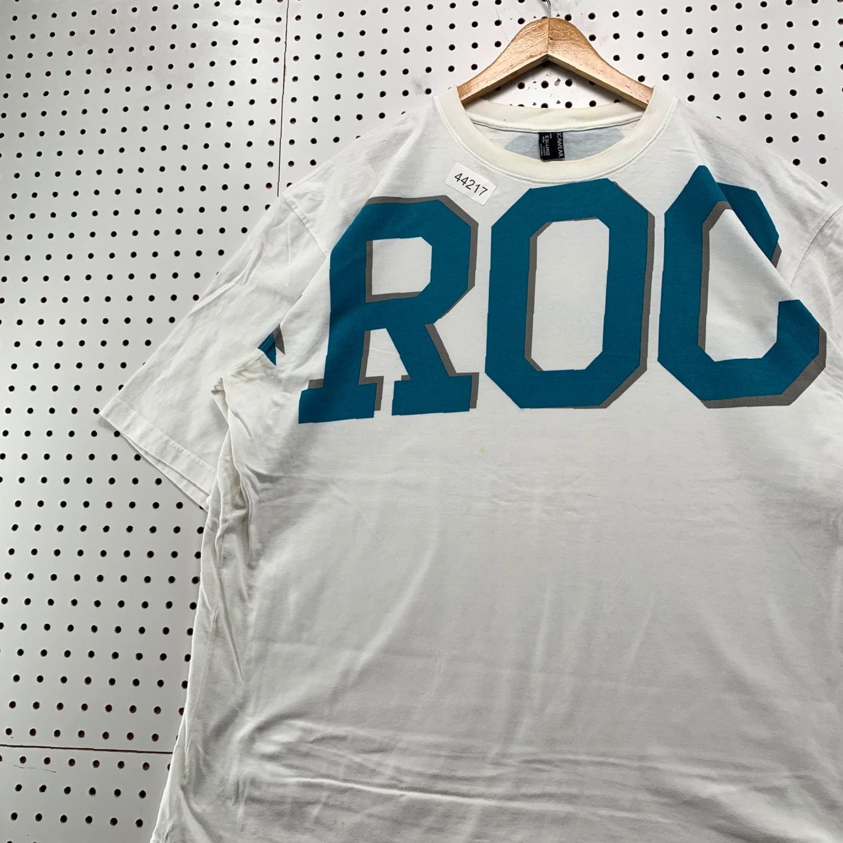Rocawear VINTAGE Rocawear T-Shirt Mens 3XL White ROC Nation Hip Hop Short Sleeve Size US XXL / EU 58 / 5 - 2 Thumbnail