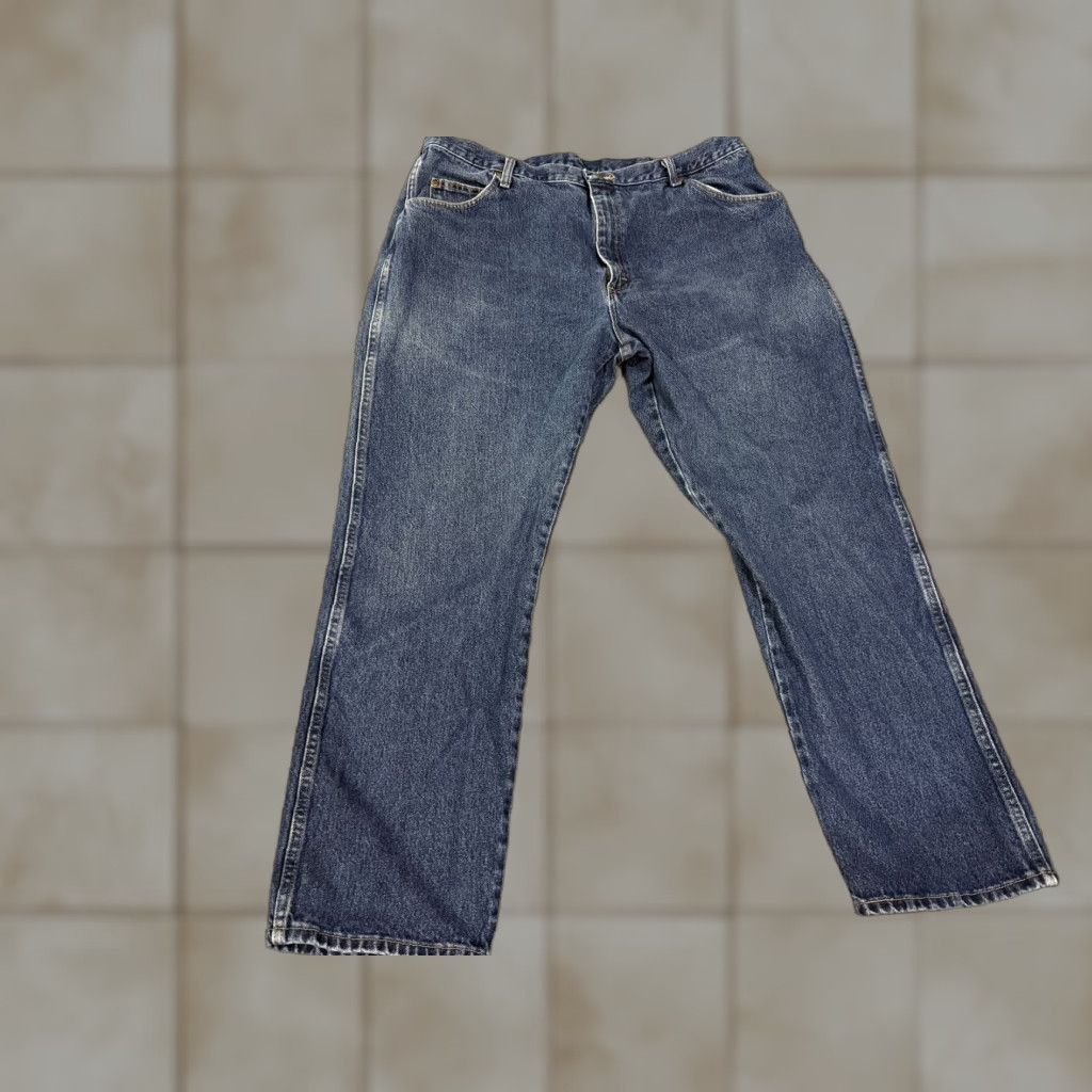 Wrangler Wrangler jeans mens 42x30 blue straight leg denim classic cowboy Size US 42 / EU 58 - 1 Thumbnail