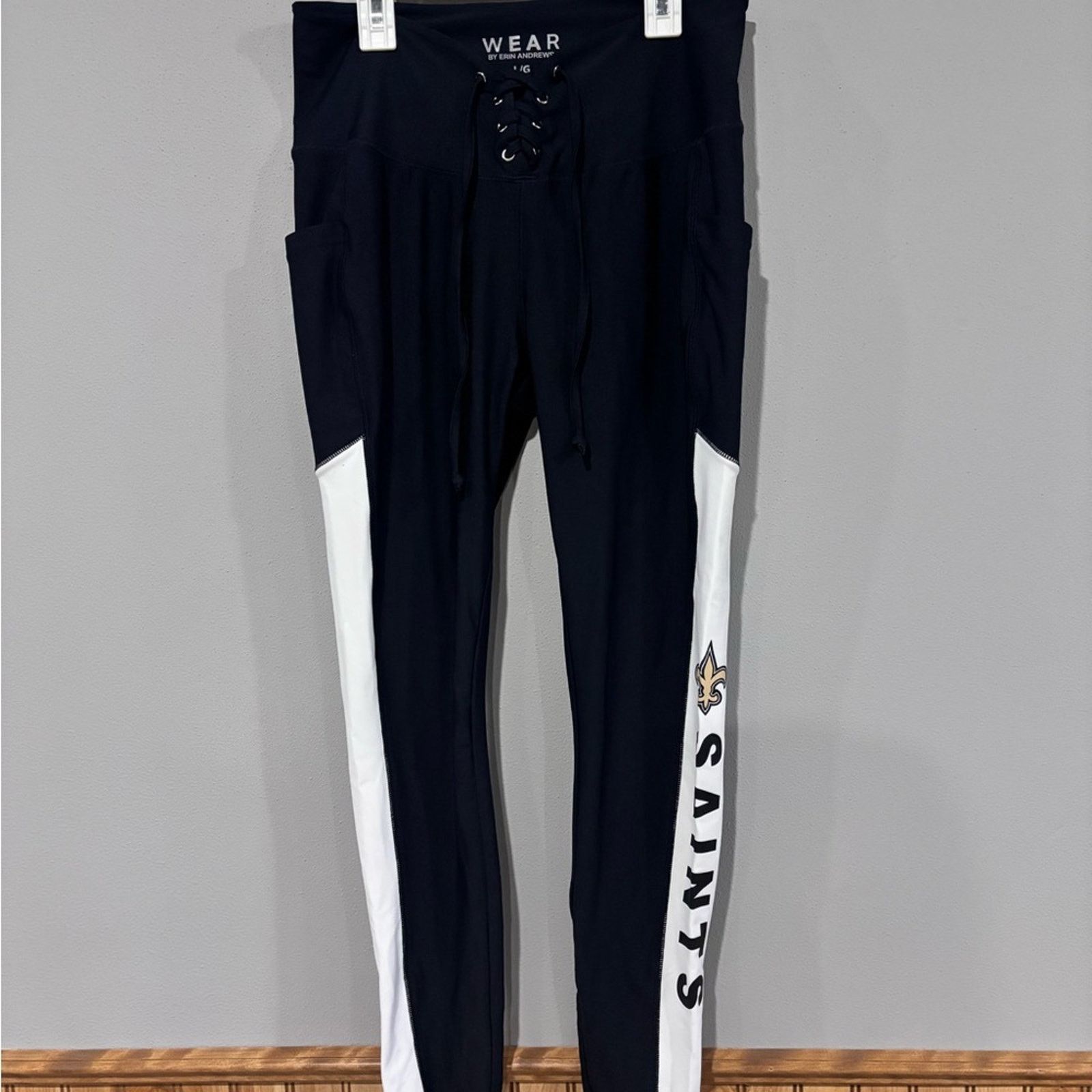 Other NFL Saints Erin Andrew’s Black and White Saints Leggings Size 38" / US 16 / IT 52 - 6 Thumbnail