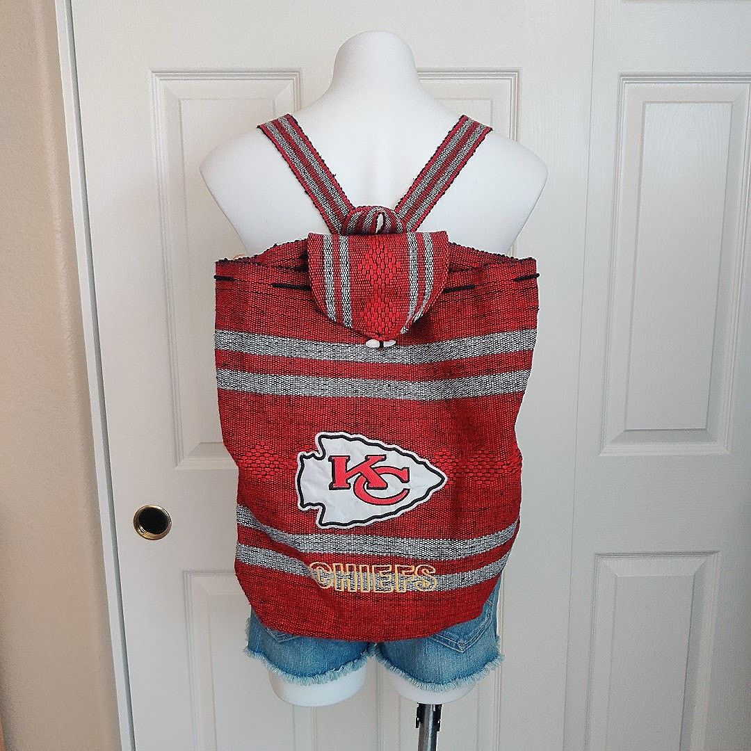 NFL Kansas City Chiefs crew neck tee and woven sack backpack Size US L / EU 52-54 / 3 - 5 Thumbnail