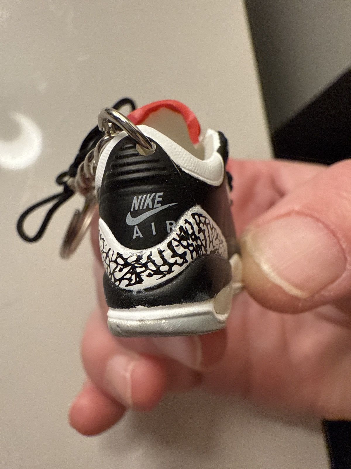 Nike 3D Mini Sneaker Shoe Nike Air Jordan 3 Black Cement keychain Size ONE SIZE - 3 Thumbnail