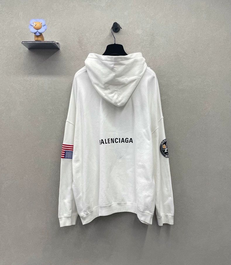 Balenciaga Balenciaga NASA X White Sweatshirt Size US XS / EU 42 / 0 - 2 Thumbnail