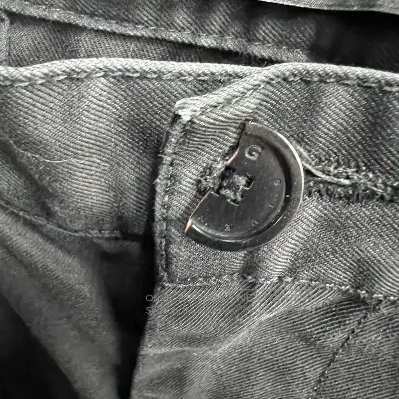 Givenchy Givenchy Black Casual Pants for Men . Size US 30 / EU 46 - 7 Thumbnail