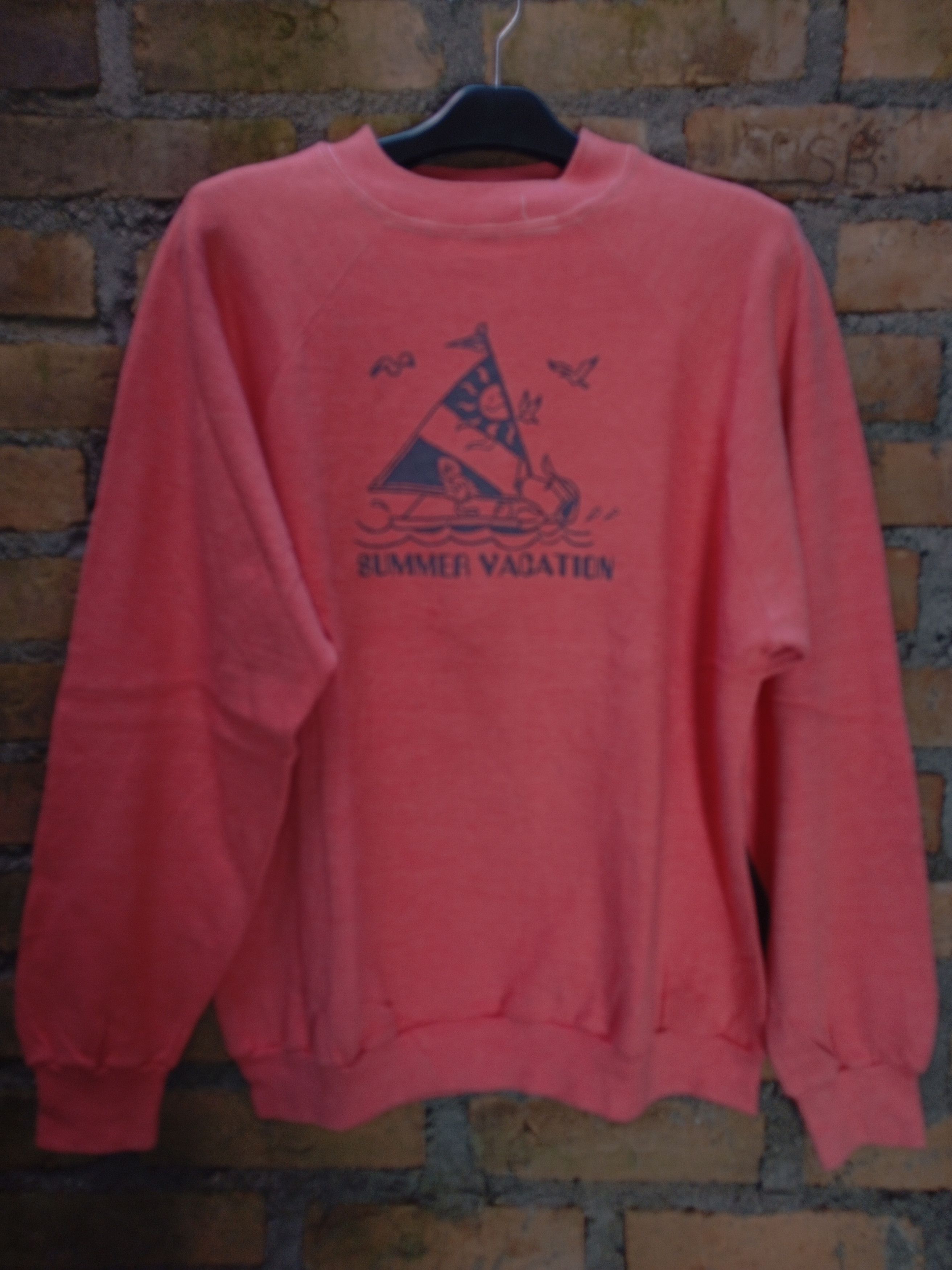 Peanuts Vintage Peanuts Sweatshirts Sportwear Made in USA Size US L / EU 52-54 / 3 - 1 Thumbnail