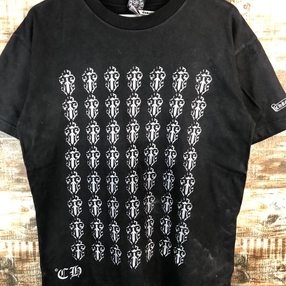 Vintage Cross vintage faded Black T-Shirt #2597 Size US L / EU 52-54 / 3 - 5 Thumbnail