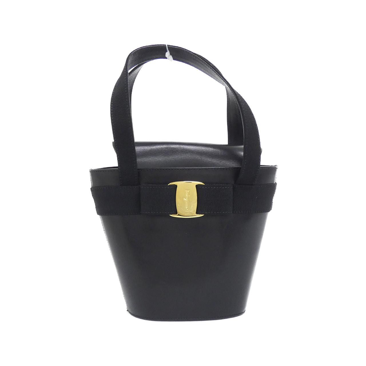 Salvatore Ferragamo Salvatore Ferragamo Salvatore Ferragamo Leather Bag Leather Shoulder Bag 21 6161 DUTY FREE for USA Size ONE SIZE - 1 Thumbnail