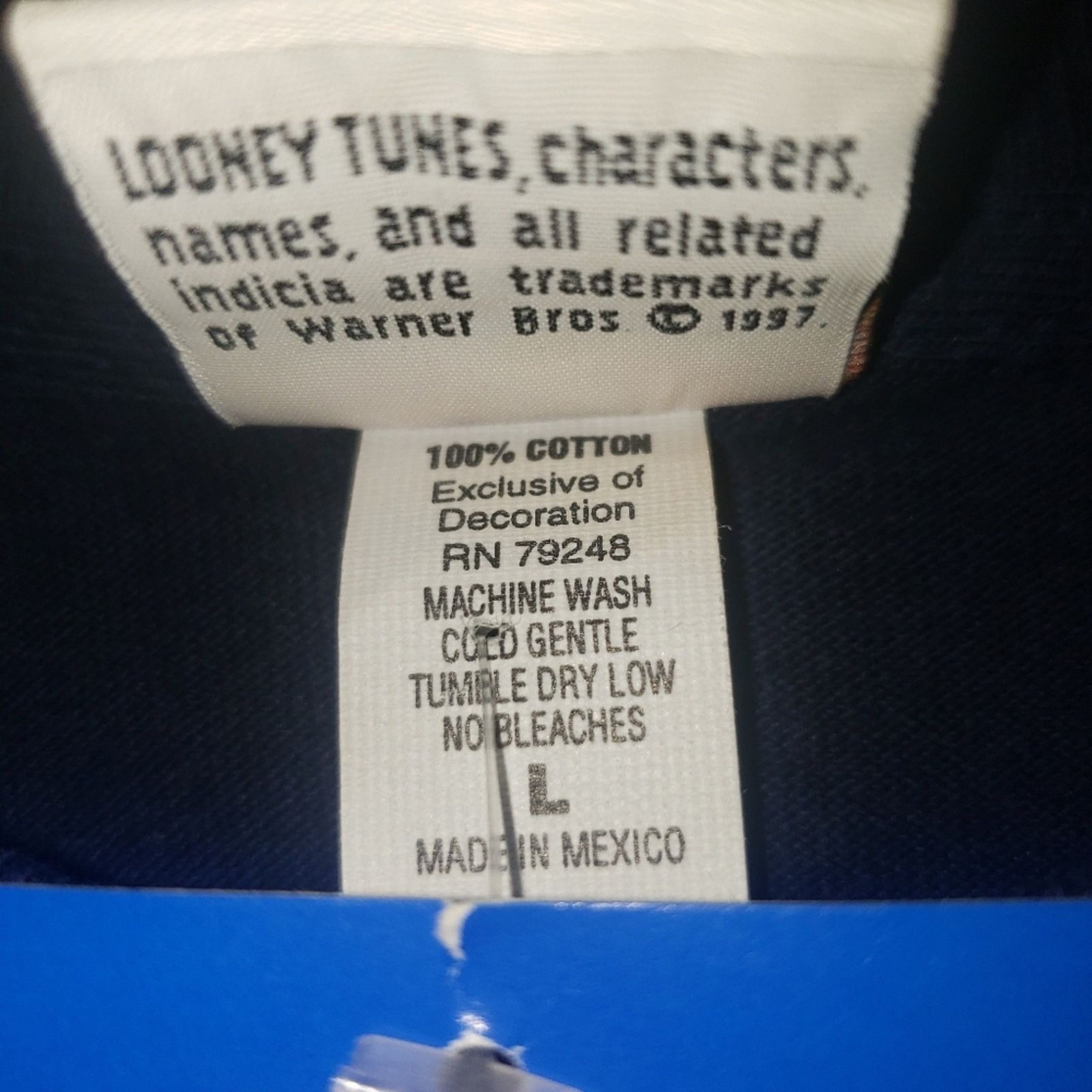 Warner Bros VINTAGE NWT Dead stock Taz Devil Looney Tunes sz L Size US L / EU 52-54 / 3 - 7 Thumbnail
