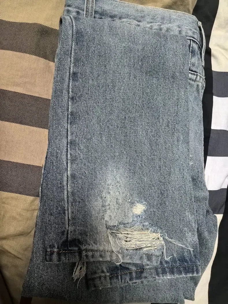 Yves Saint Laurent YSL Washed Distressed Denim Jeans. Size US 30 / EU 46 - 4 Thumbnail