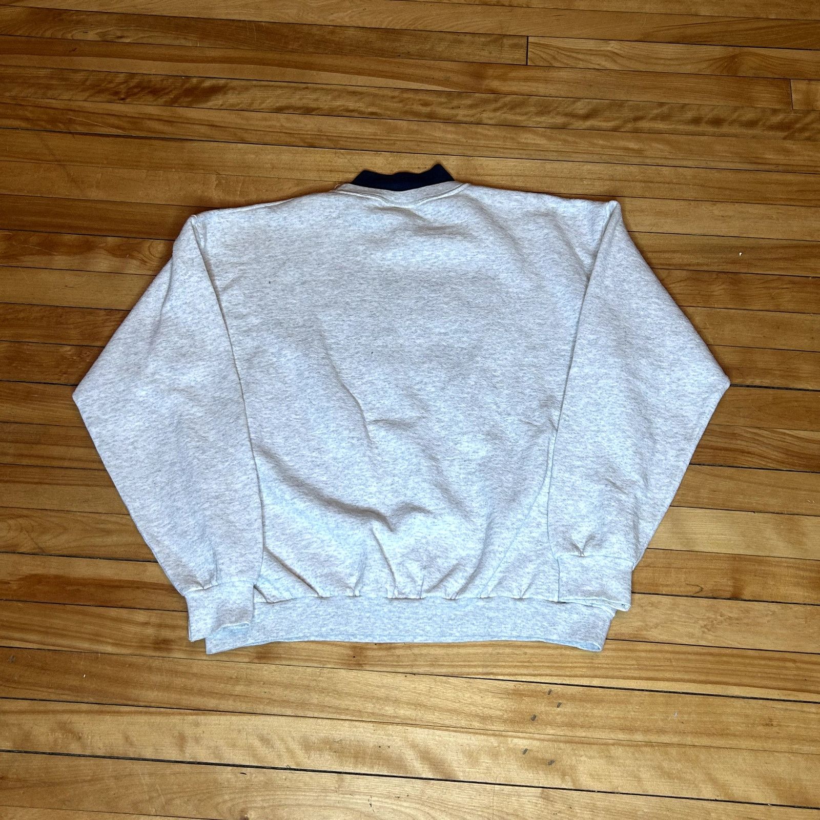 Vintage Vintage 90s Wisconsin Badgers Blue Plaid Crewneck Large Size US L / EU 52-54 / 3 - 7 Thumbnail