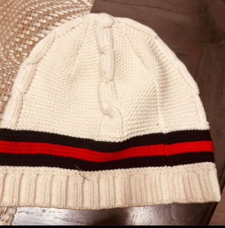 Gucci Authentic Gucci Cream Cable Knit Beanie Size 36 - 2 Thumbnail