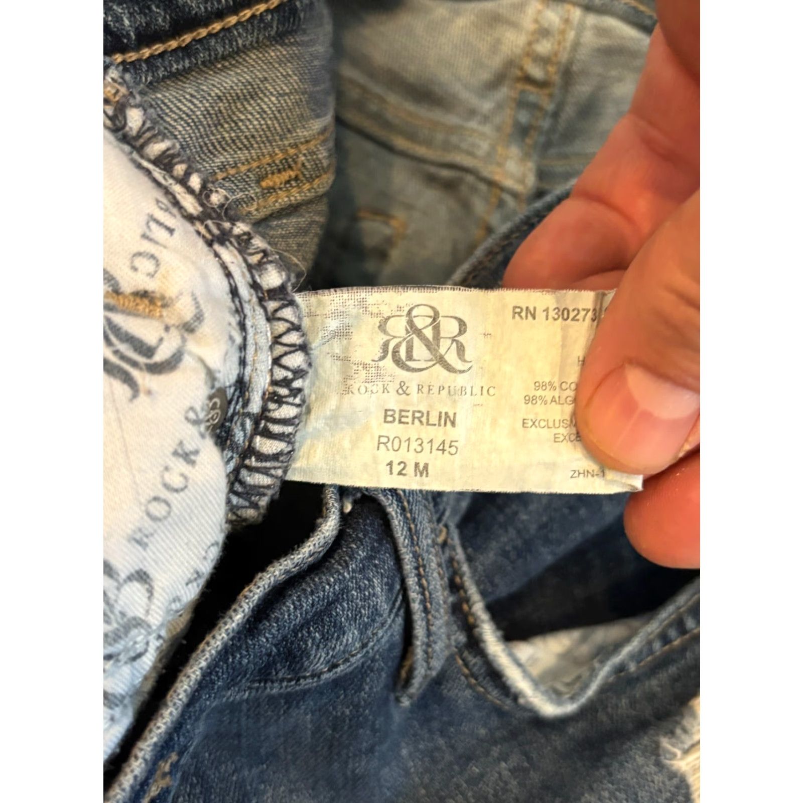 Vintage Rock & Republic Jeans Women’s 12M Berlin Skinny Medium Wash Blue Denim Stretch Size 34" / US 12 / IT 48 - 3 Thumbnail