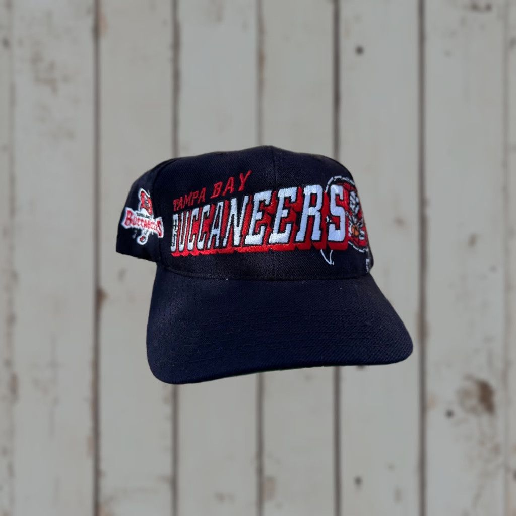 Sports Specialties VINTAGE 90s Tampa Bay Buccaneers Sports Specialties Pro Line Snapback Hat Cap Size ONE SIZE - 1 Thumbnail