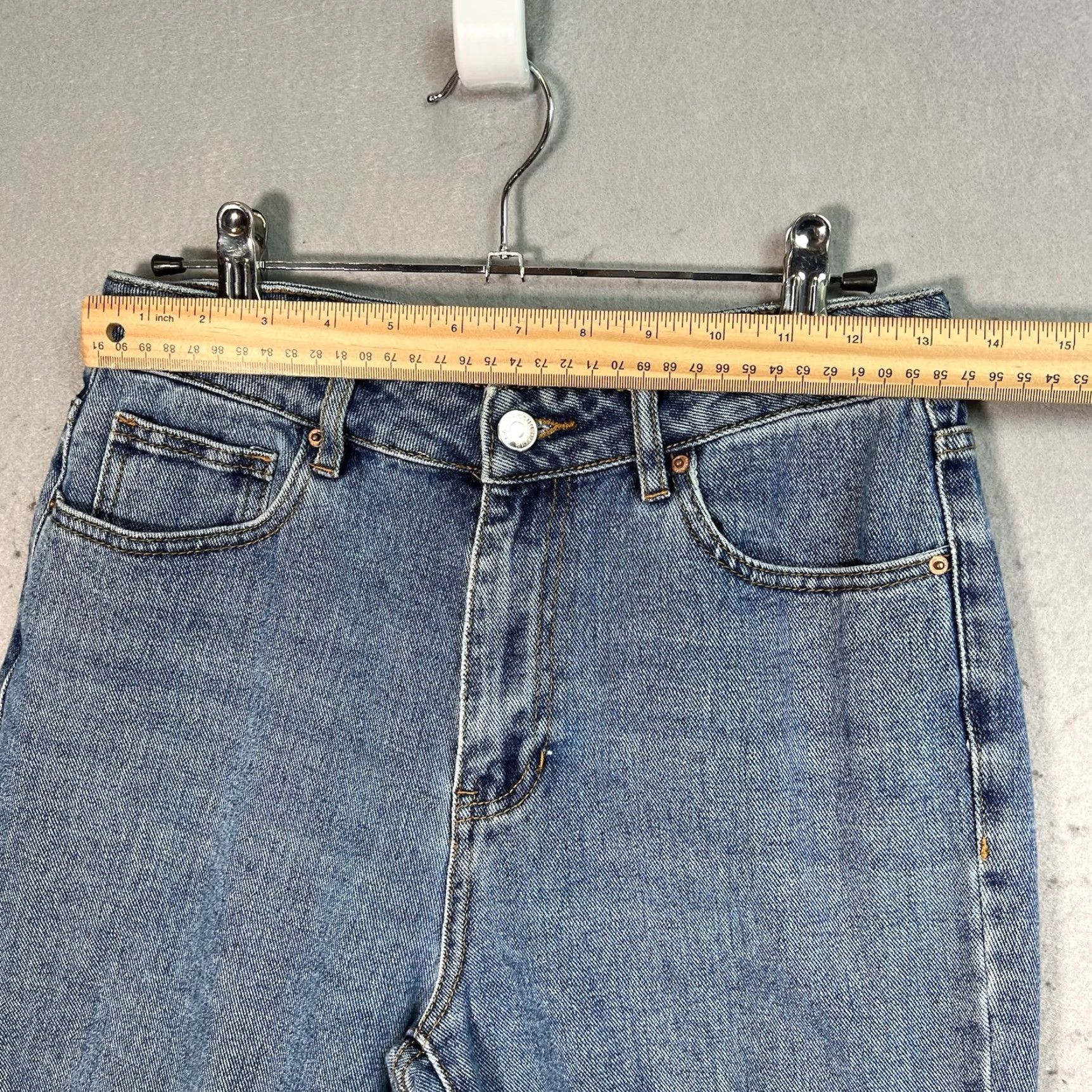 Pacsun Pacsun Mom Jean Womens Size 27 Denim Light Blue Wash Slim Leg Jeans Size 27" / US 4 / IT 40 - 2 Thumbnail