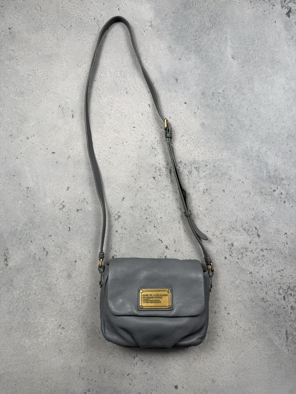 Marc by Marc Jacobs Marc By Marc Jacobs Grey Leather Crossbody Shoulder Bag y2k Size ONE SIZE - 2 Thumbnail