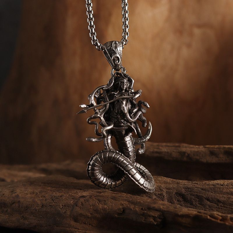 Jewelry Six-Armed Snake Female Medusa Pendant Necklace Size ONE SIZE - 4 Thumbnail