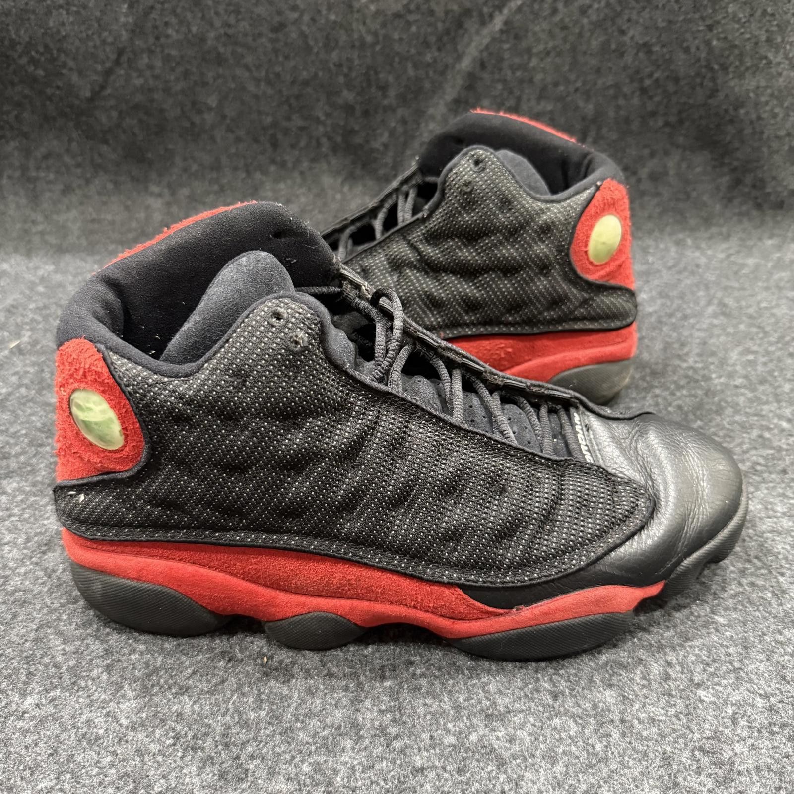Jordan Brand Jordan 13 Shoes Men's 9.5 Red Bred 2004 Size US 9.5 / EU 42-43 - 2 Thumbnail