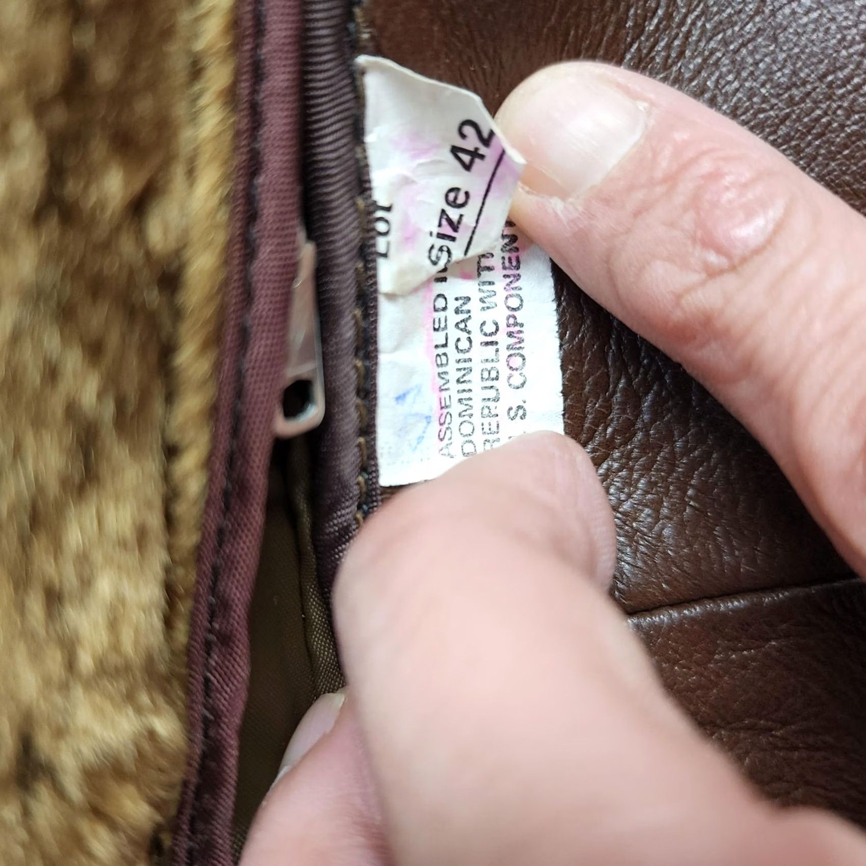 Ben Sherman VINTAGE Bermans Leather Jacket Mens 42 Brown Car Coat Zip Out Faux Fur Liner Coat Mens Brown Leather Jacket Regular 42 Mens Fur Lined overdress Size US XS / EU 42 / 0 - 6 Thumbnail