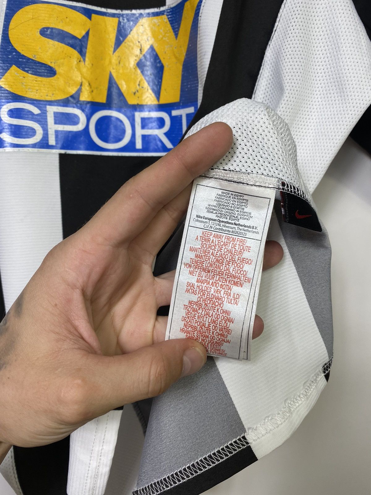 Nike Vintage 2004-2005 Nike Juventus Home Jersey Blockcore Size US S / EU 44-46 / 1 - 10 Thumbnail