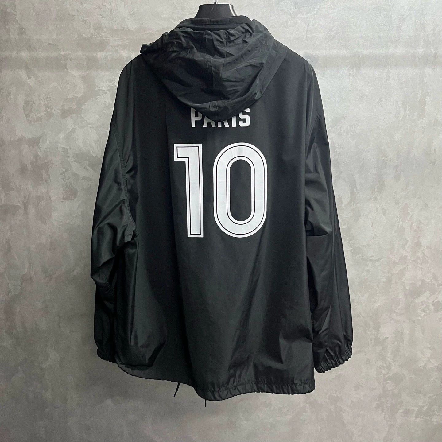 Balenciaga balenciaga black hooded football jacket Size US M / EU 48-50 / 2 - 2 Thumbnail
