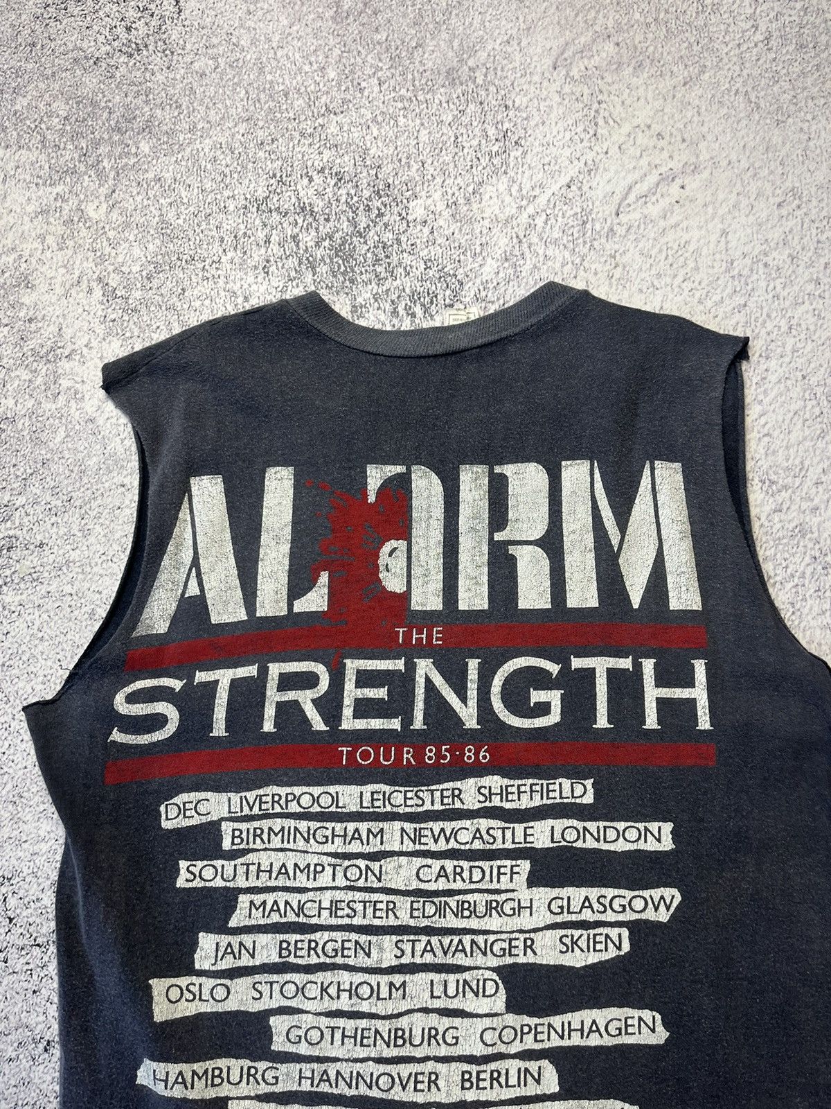 Band Tees RARE Vintage 1986 Alarm Spirit Of '86 In USA Band Tour Shirt Size US S / EU 44-46 / 1 - 15 Thumbnail