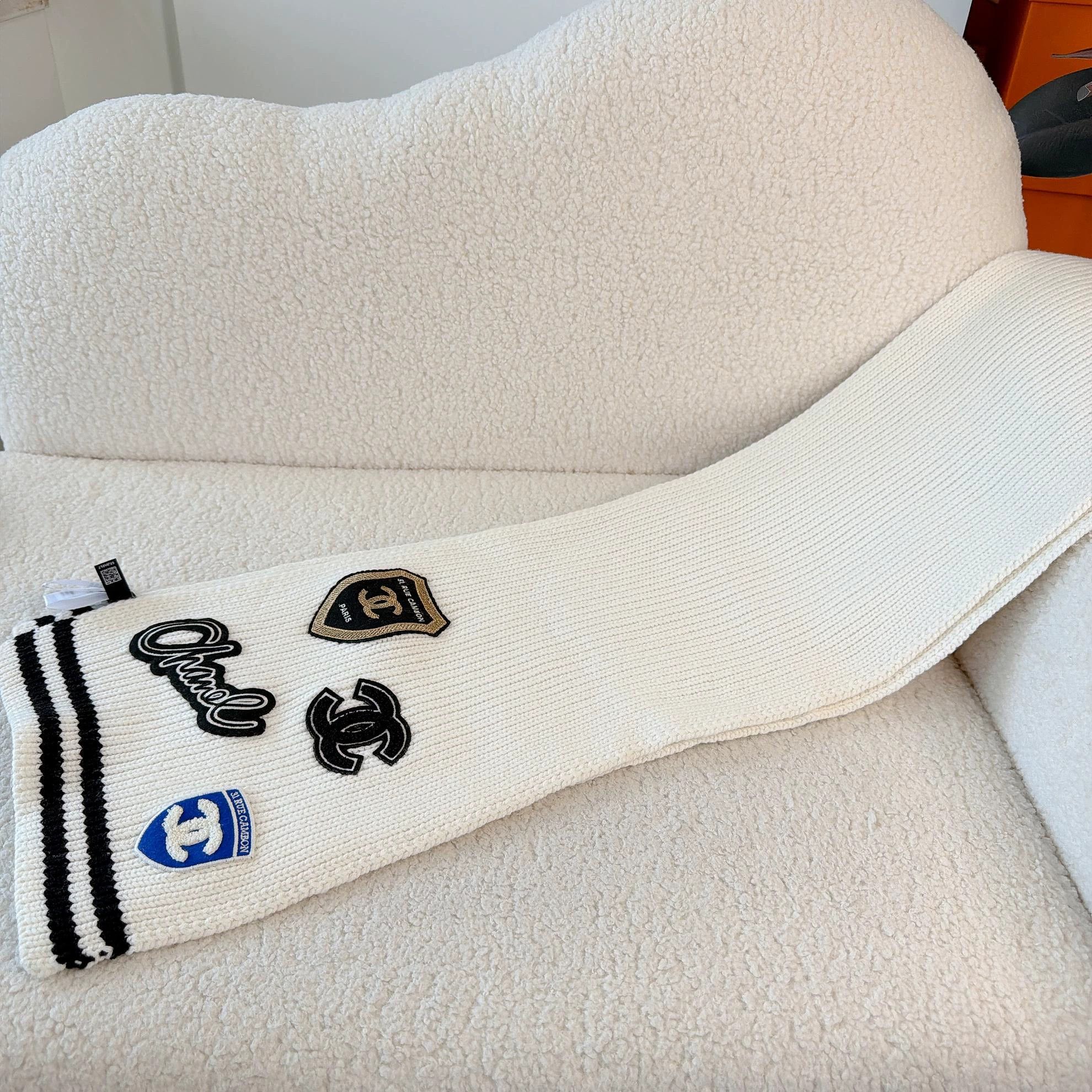 Chanel Chanel Cashmere Scarf 180x25 4159 Size ONE SIZE - 5 Thumbnail