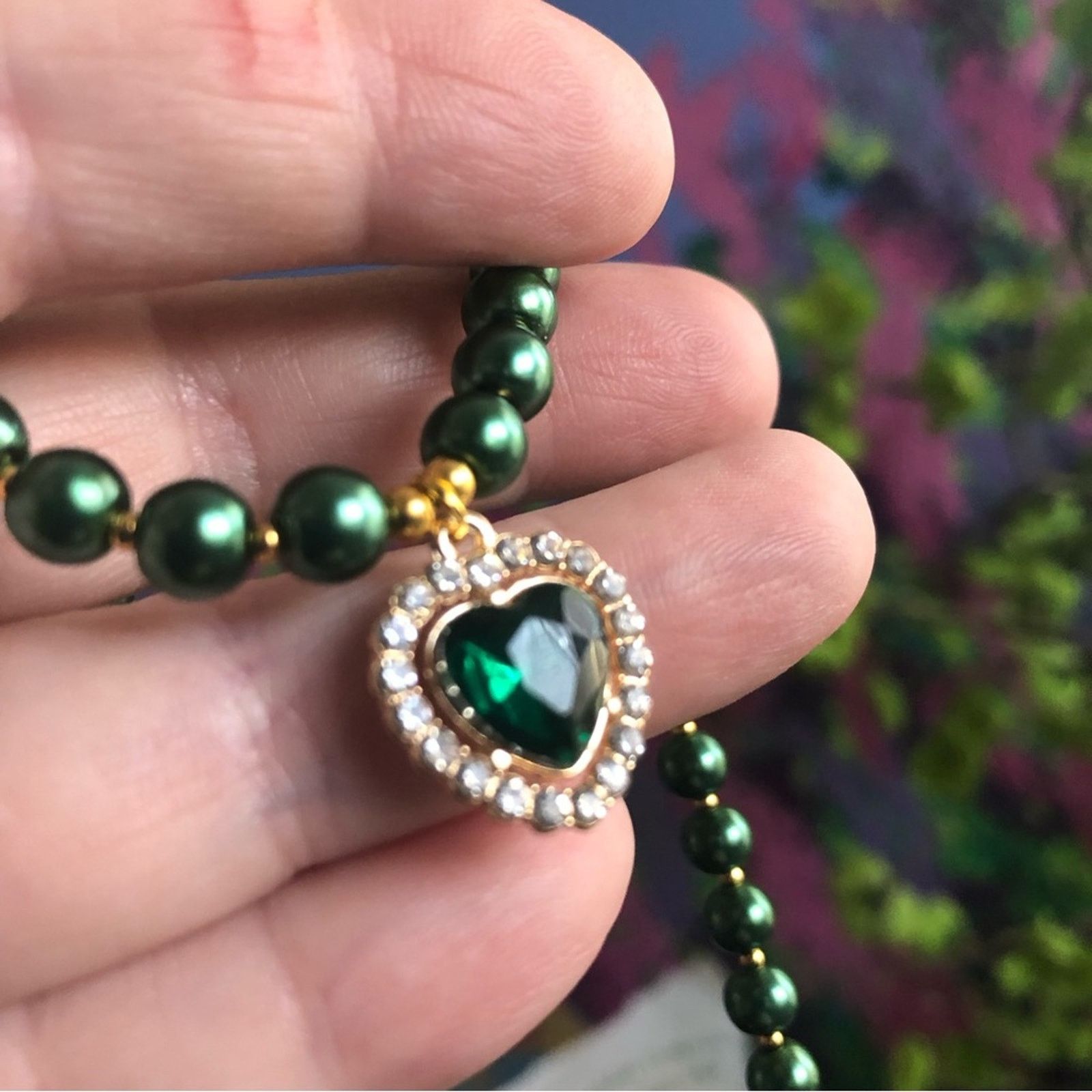 Handmade Handcrafted repurpose heart emerald stone Pearl necklace Size ONE SIZE - 2 Thumbnail