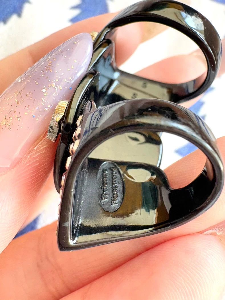 Vivienne Westwood Vivienne Westwood Rare vintage black diamond resin armor r Size ONE SIZE - 6 Thumbnail
