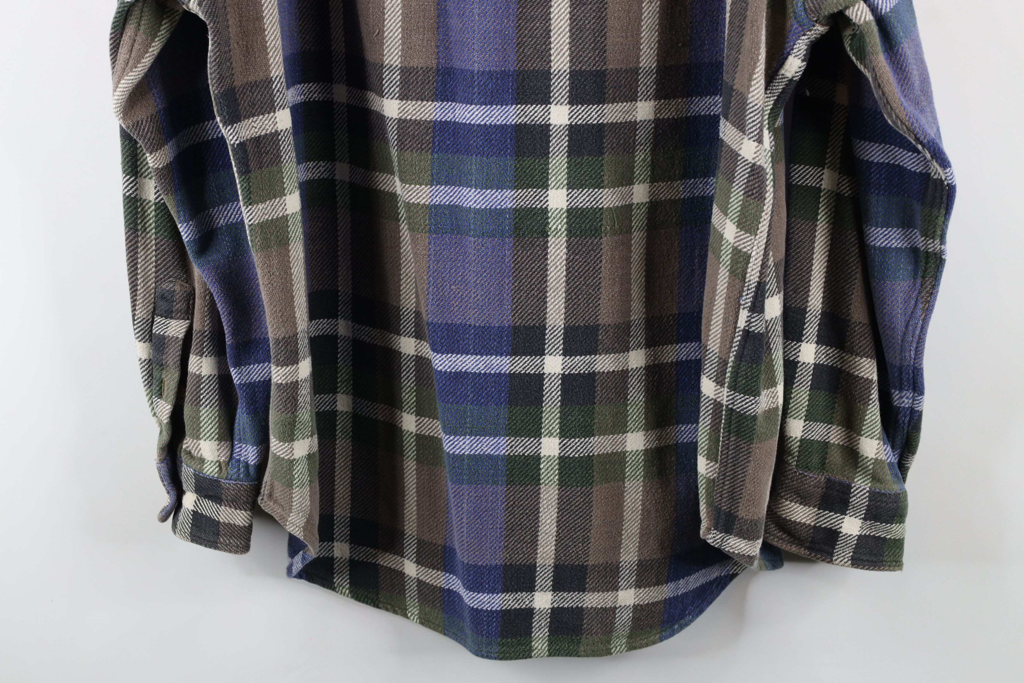 Vintage Vintage 90s Streetwear Heavyweight Collared Button Shirt Size US XL / EU 56 / 4 - 12 Thumbnail