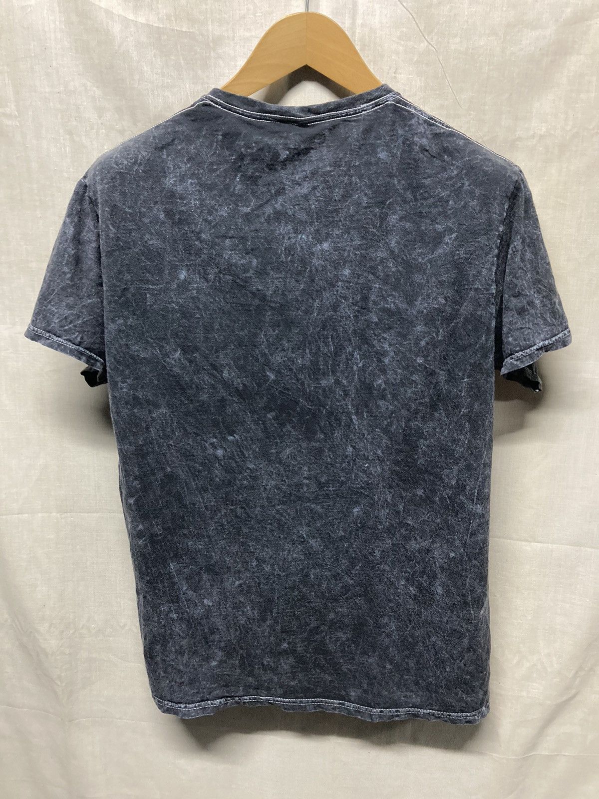 Band Tees Disturbed 2023 Acid Wash Band Tee Size US M / EU 48-50 / 2 - 2 Thumbnail