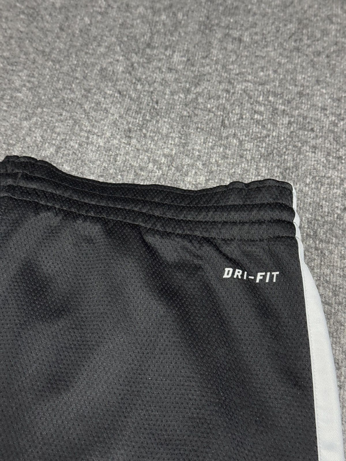 Nike Nike Track Pants Black Size S baggy dri-fit Size US 30 / EU 46 - 9 Thumbnail
