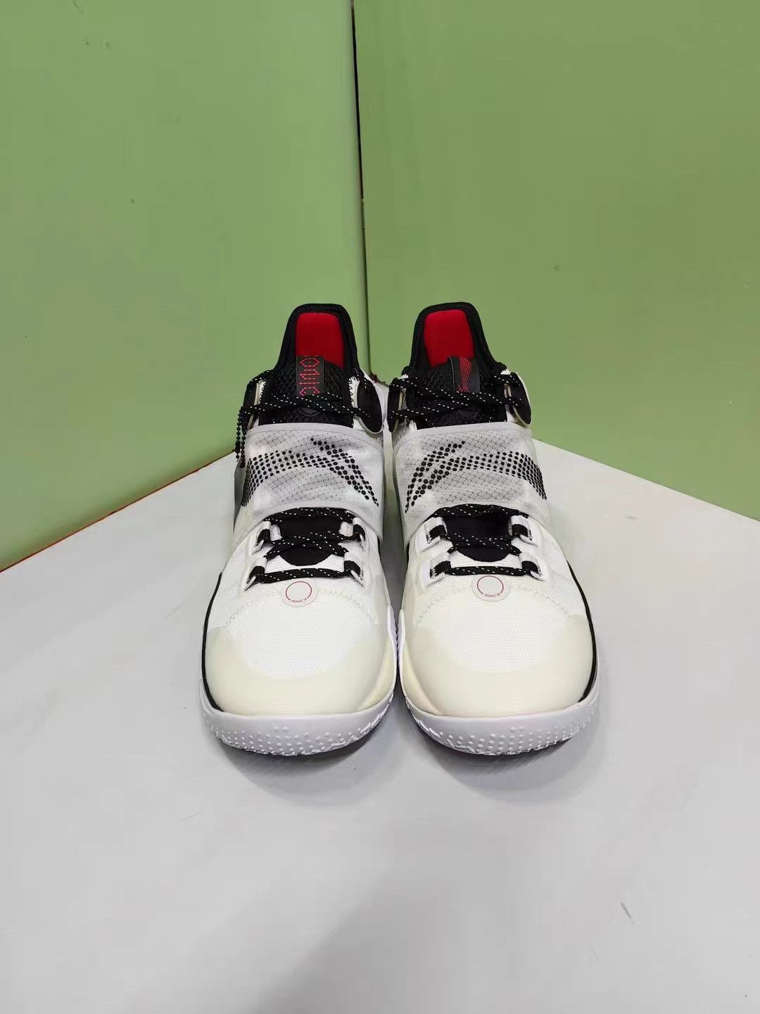 Li-Ning Li-Ning Sonic 9 Basketball Shoes K15 Size US 11 / EU 44 - 2 Thumbnail