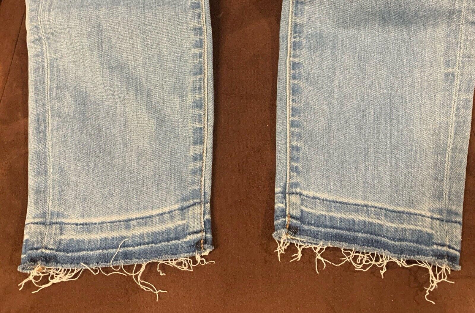 J.Crew J. Crew Women's Jeans Sz 27 Blue Light Wash Skinny Crop Size 27" / US 4 / IT 40 - 12 Thumbnail