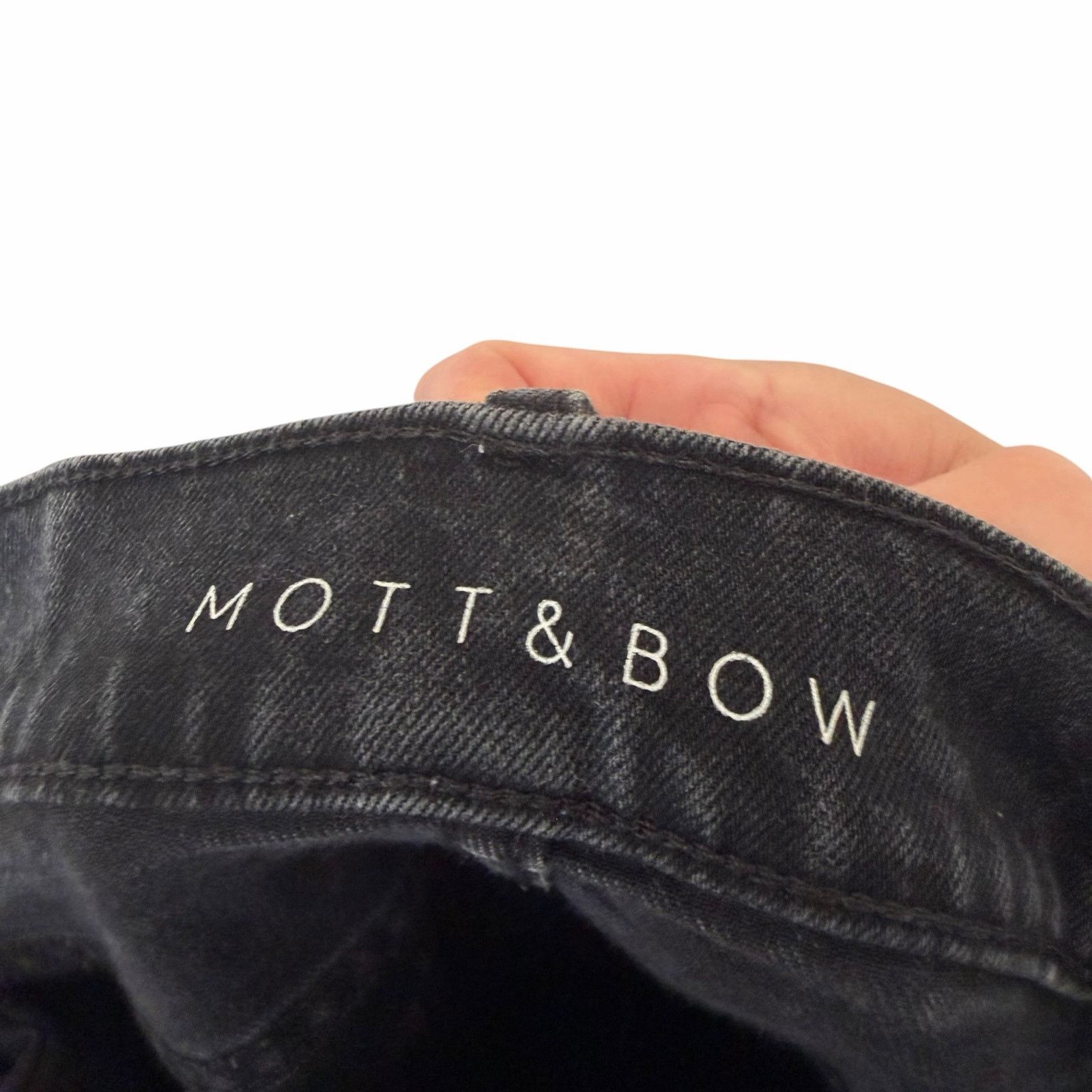 Mott & Bow Mott & Bow Black Boyfriend Jeans Sz 29x30 Size US 29 - 2 Thumbnail