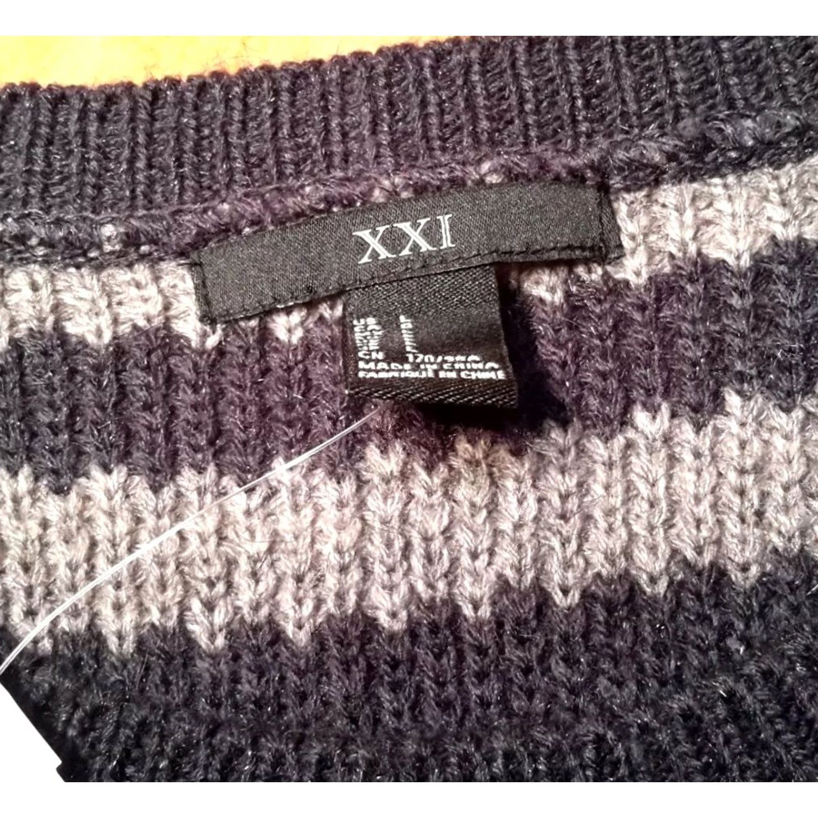 Vintage XXI Sweater Womens L Navy Gray Striped Crew Neck Long Sleeve Pullover Retro Casual Size L / US 10 / IT 46 - 6 Thumbnail