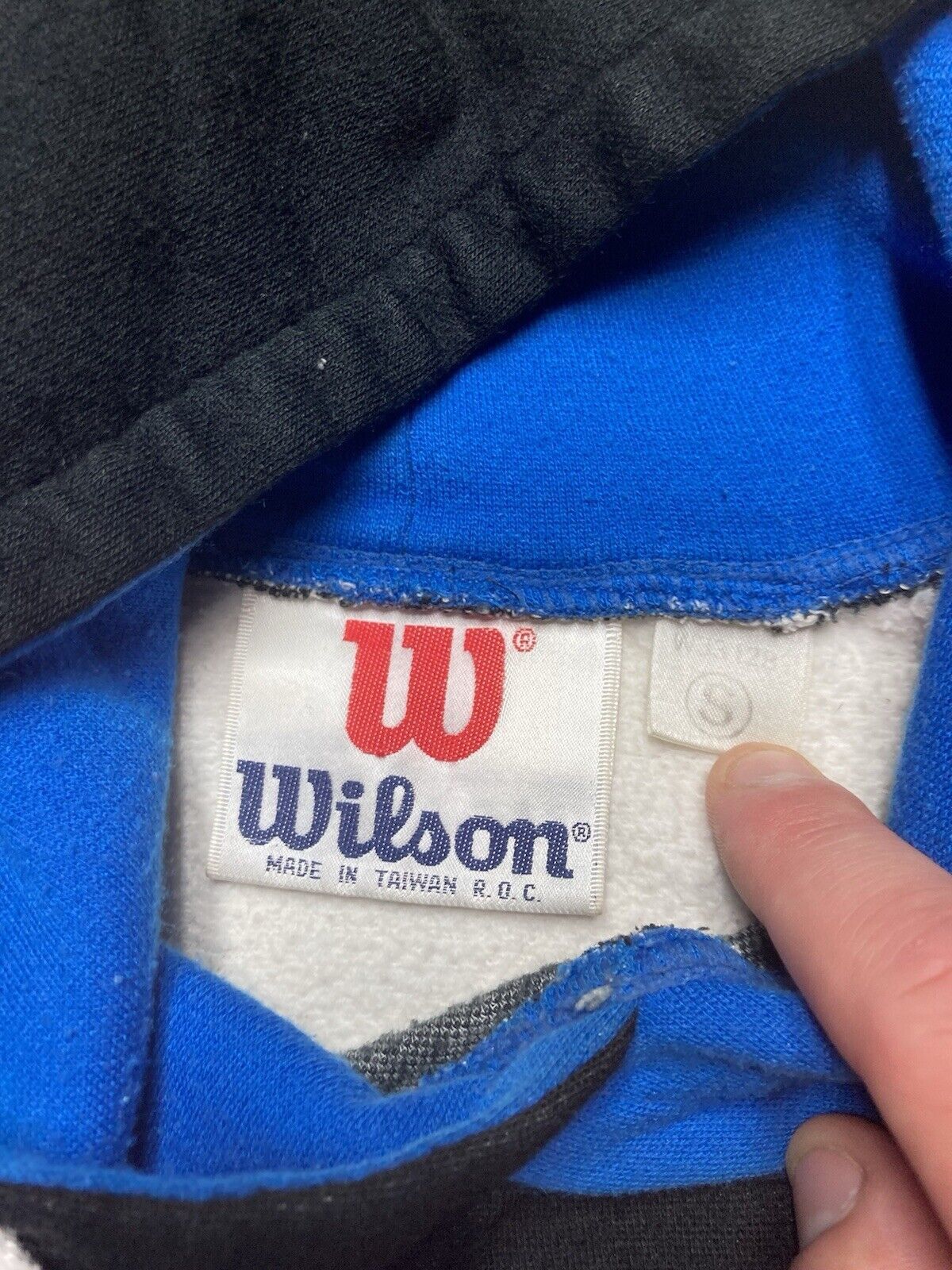 Vintage × Wilson 80s pullover hoodie Wilson tri tone stained distress grung S Size US S / EU 44-46 / 1 - 7 Thumbnail