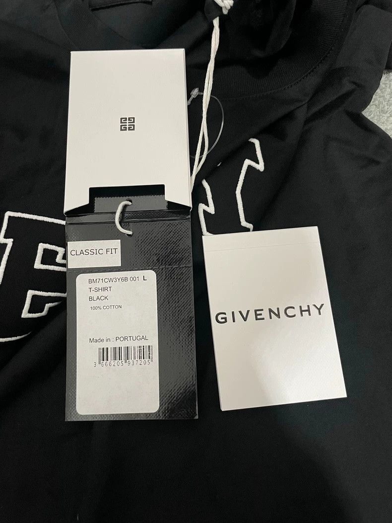 Givenchy Givenchy Logo Embroidered Short Sleeve T-Shirt Half Sleeve Size US L / EU 52-54 / 3 - 6 Thumbnail