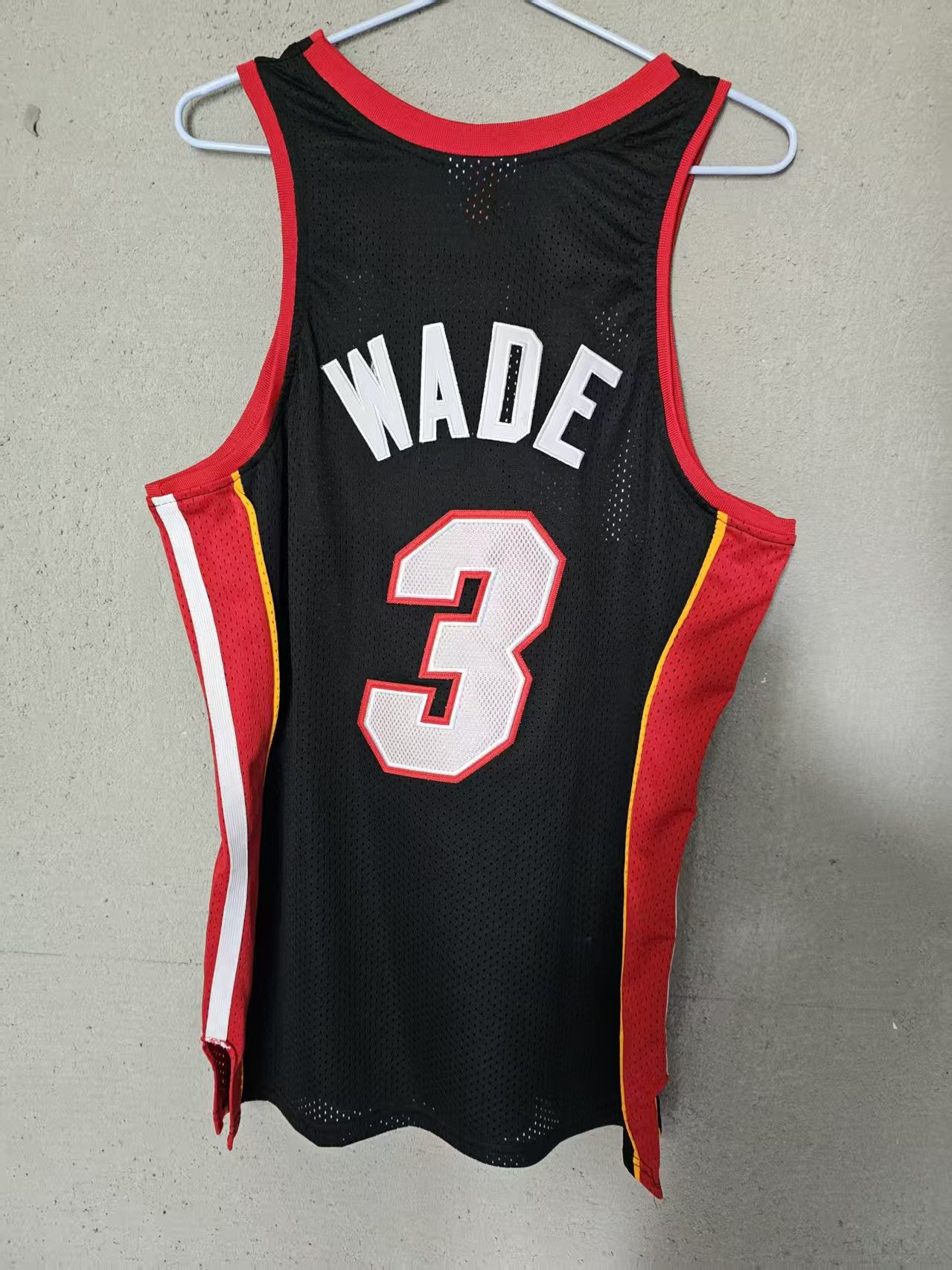 NBA Dwyane Wade Jersey Miami Heat 3 Double Stitched XXL Size US XXL / EU 58 / 5 - 1 Thumbnail