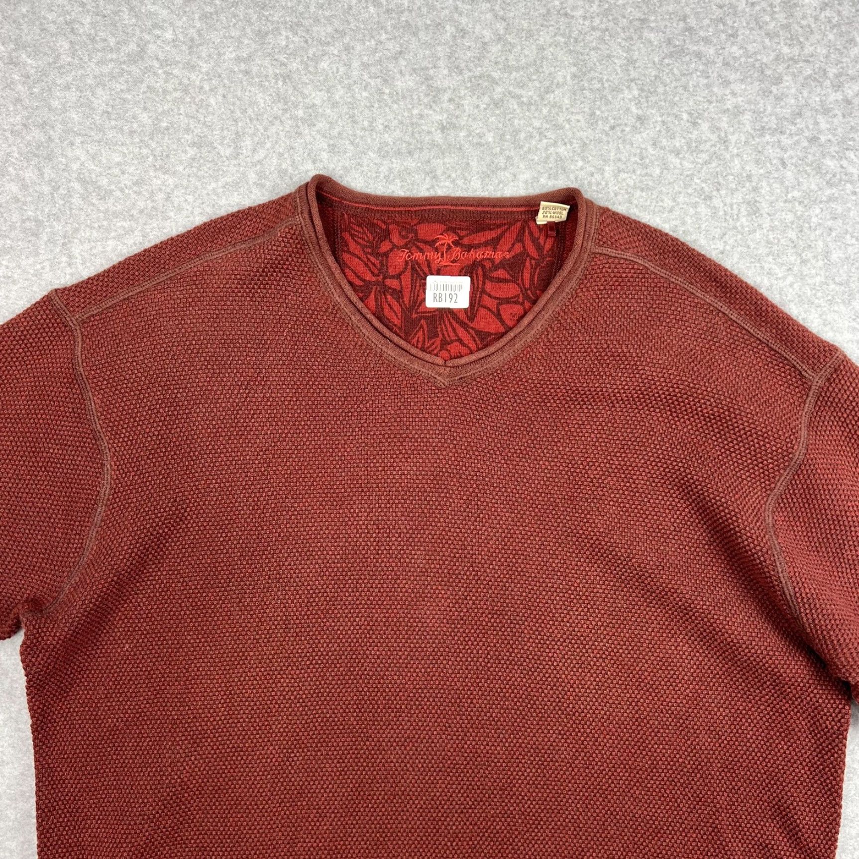 Tommy Bahama Tommy Bahama Sweater Mens Large Rust Red Textured Knit Pullover V-Neck Wool? (Note: "Wool" not in original) Size US L / EU 52-54 / 3 - 6 Thumbnail