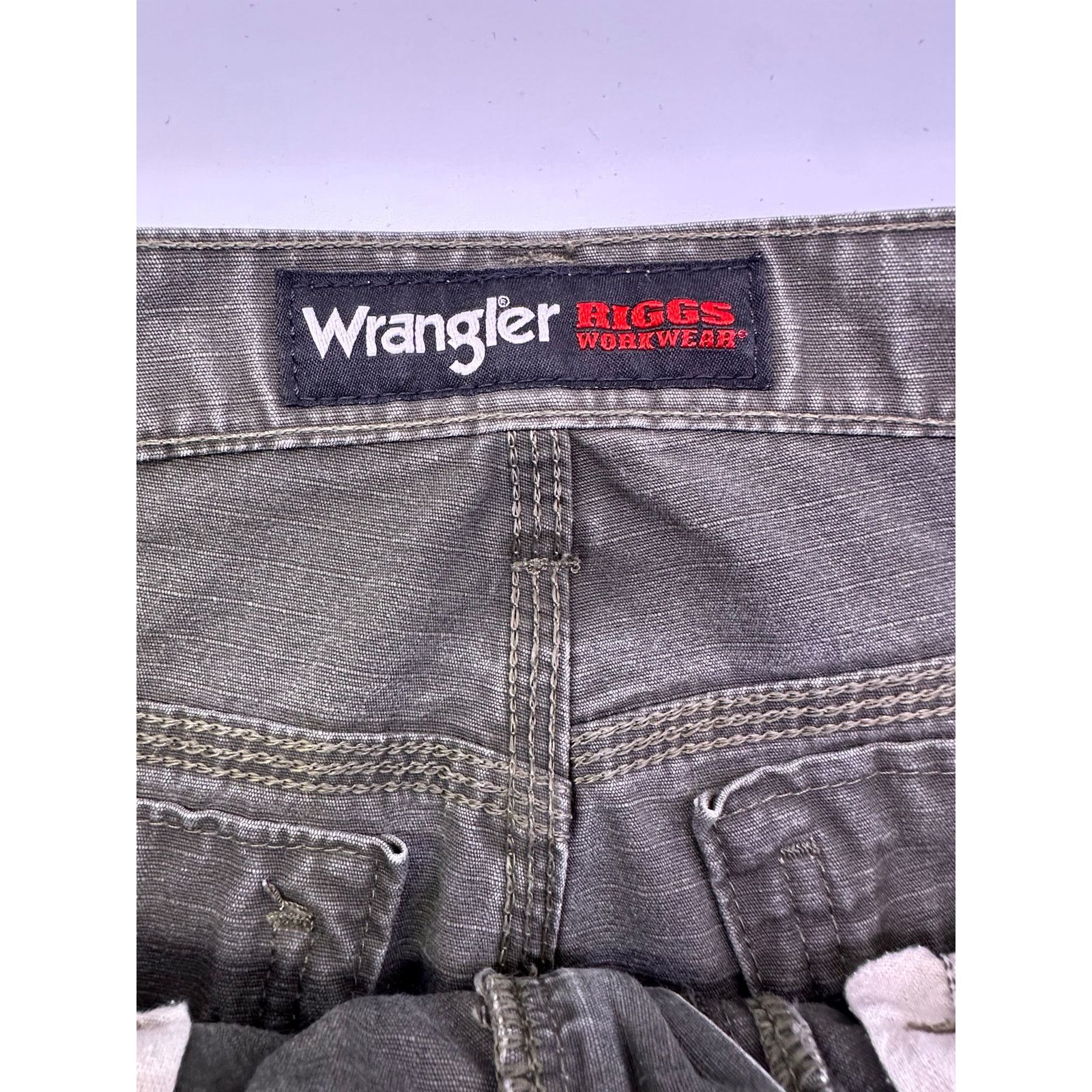 Wrangler Olive Green Wrangler Riggs Work Wear Jeans Size 31x34 Size US 31 - 7 Thumbnail