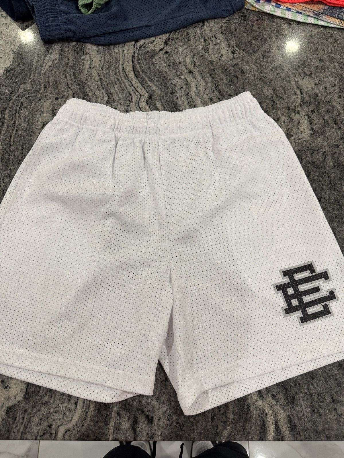 Eric Emanuel Eric Emanuel White shorts Size US 32 / EU 48 - 2 Thumbnail